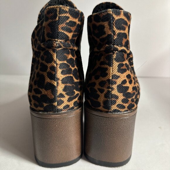 s8 | Cheetah Print Heeled Booties | Muk Luks | Fierce & Fashionable! - Picture 5 of 7